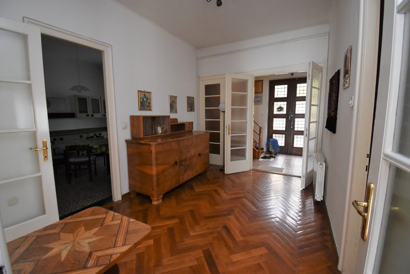 Entrée de l'appartement en duplex A1814, à vendre à Rijeka dans le quartier de Trsat.