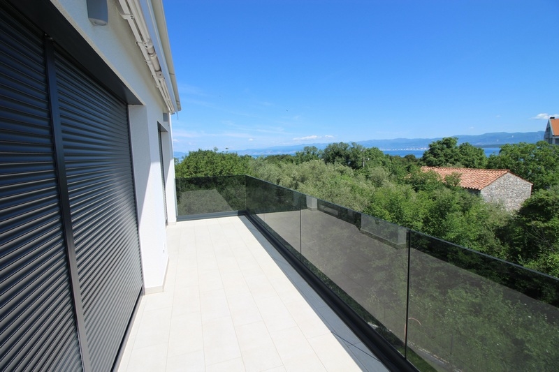 Appartement de luxe avec vue mer sur l'île de Krk en Croatie à vendre - Panorama Scouting.