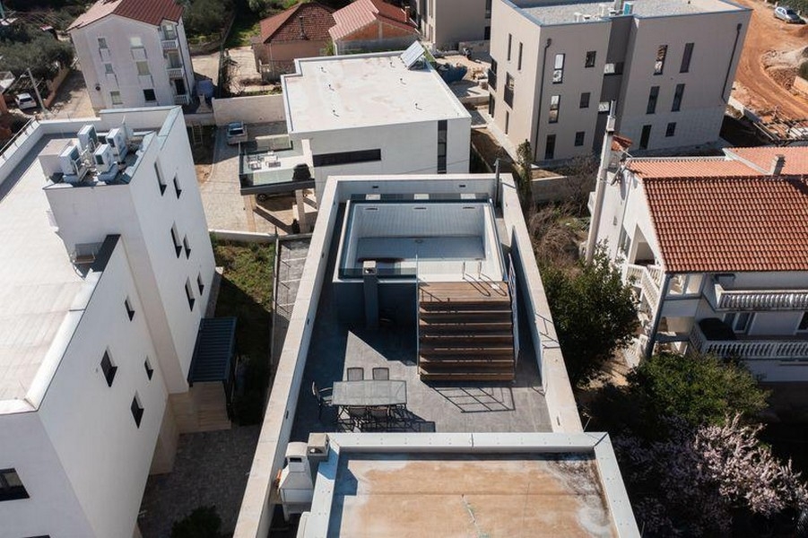 Vue aérienne de la résidence neuve à Zadar