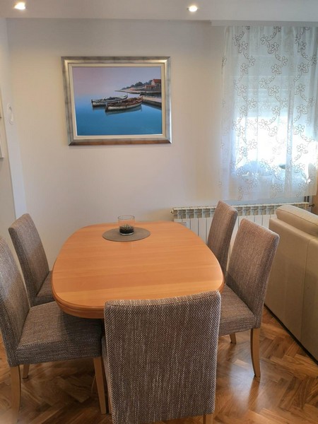 Table à manger.