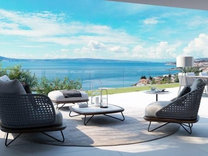 Penthouse avec toit-terrasse et vue mer