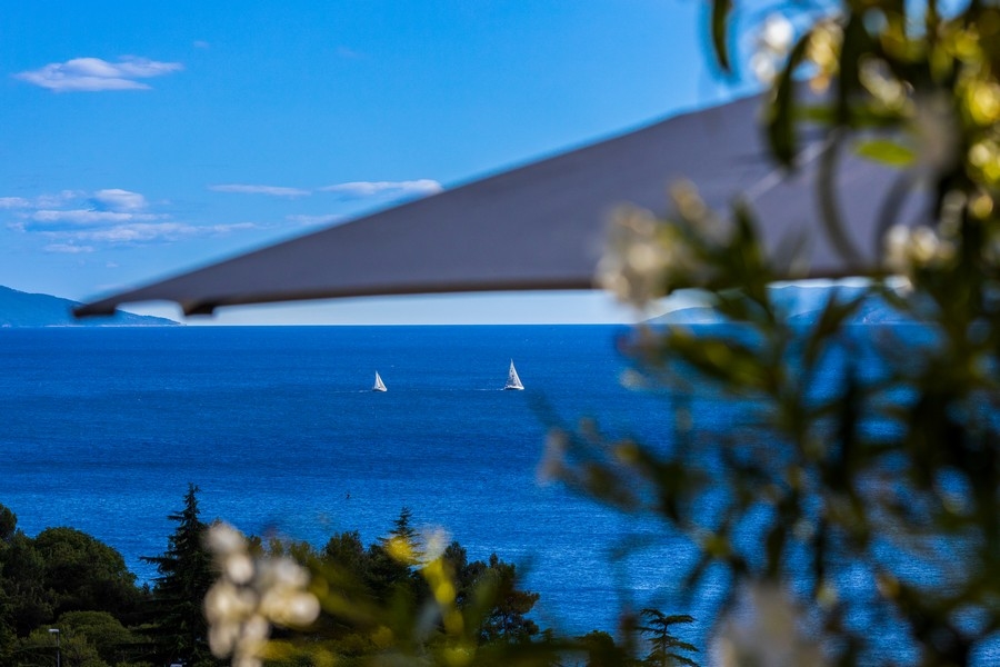 Appartements pieds dans l'eau avec vue mer panoramique