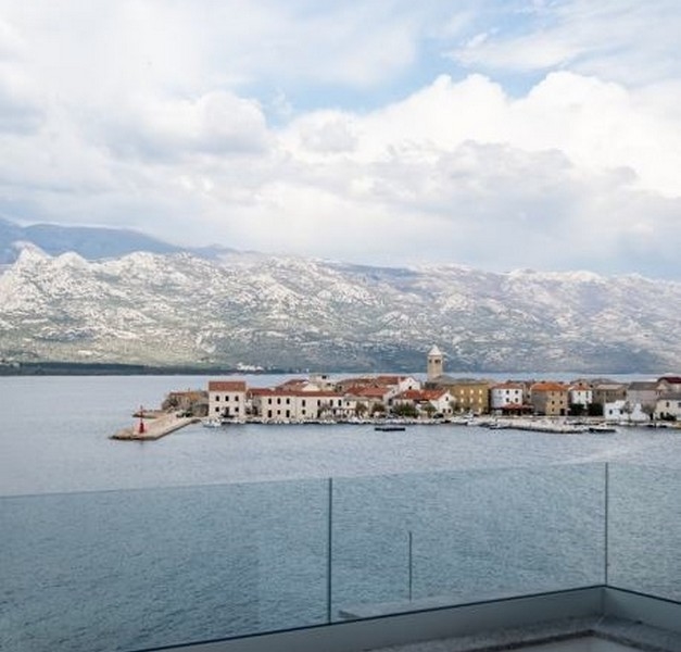Appartement avec vue mer à vendre en Croatie