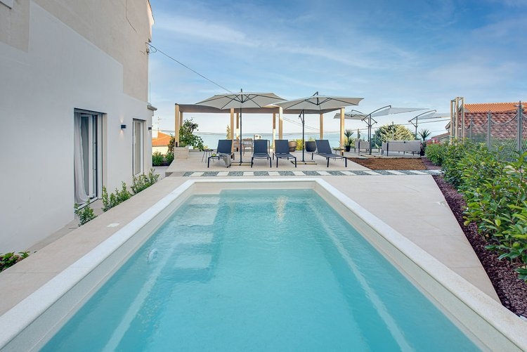 Piscine du bien A3007 en Croatie.