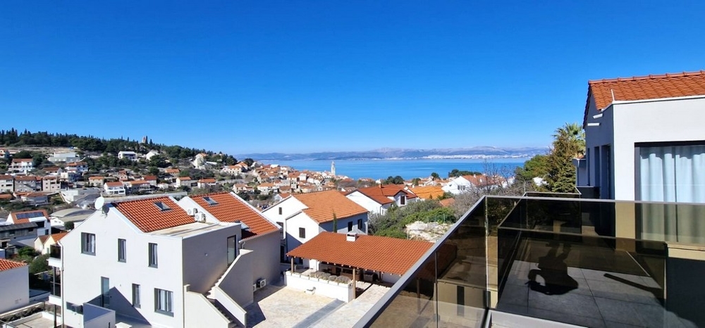 Vue mer depuis la terrasse.