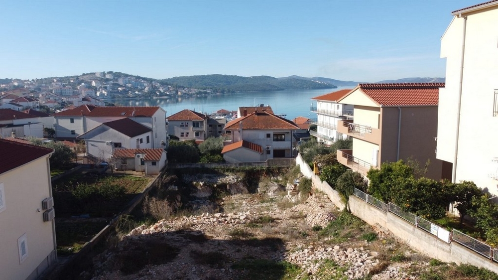 Vue mer sur la baie de Trogir depuis Okrug Gornji
