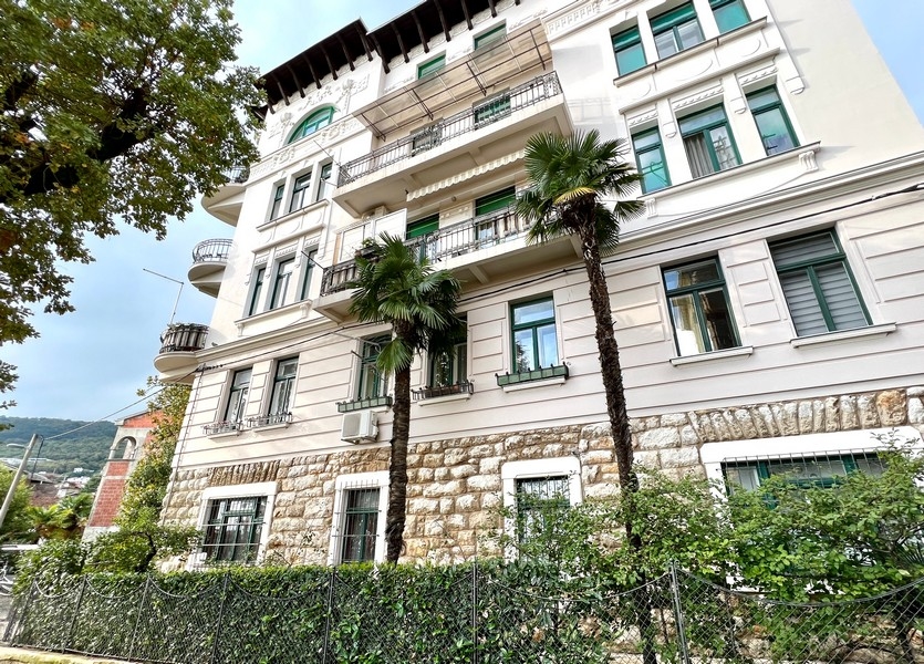 Appartement dans une villa historique à Opatija, Croatie, à vendre - Panorama Scouting.