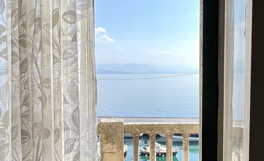 Bien en bord de mer à Opatija, Croatie - Panorama Scouting.