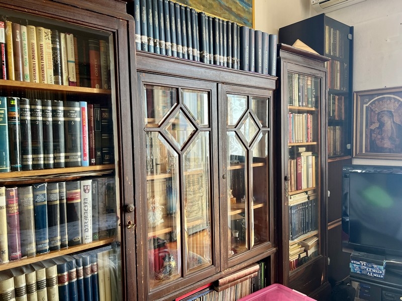 Bibliothèque traditionnelle.