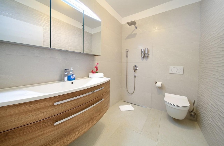 WC et douche.