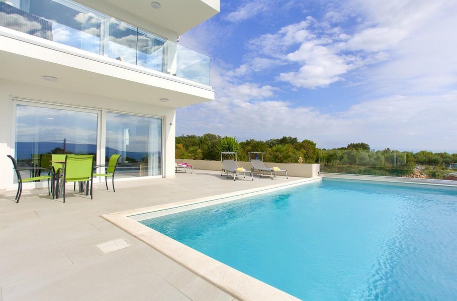 Appartement A3446 sur l'île de Krk en Croatie à vendre - avec piscine.