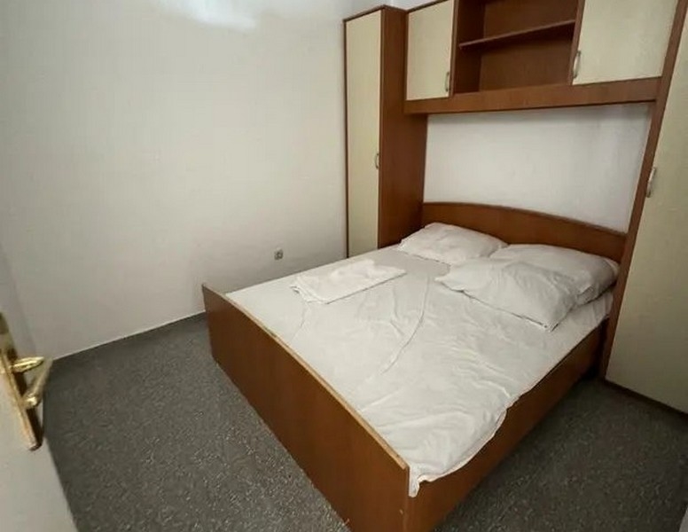 L'une des deux chambres de l'appartement A3468.