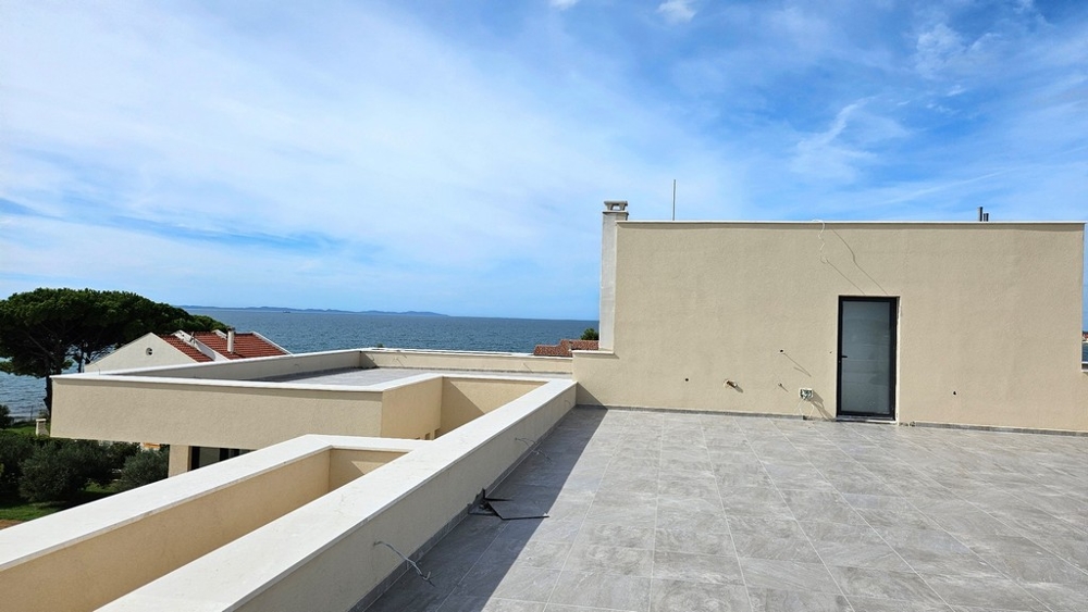 Appartement avec toit-terrasse et vue mer à vendre en Croatie - Panorama Scouting A3487.