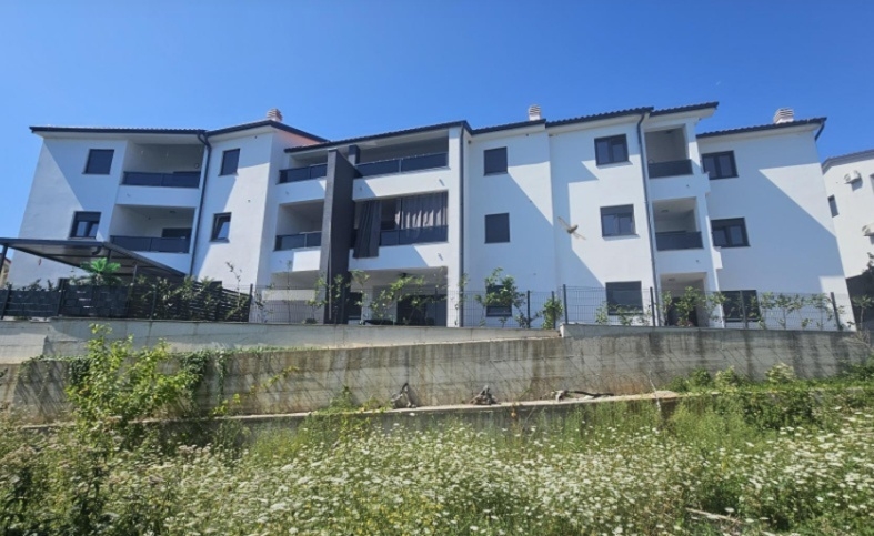 Appartements neufs modernes à vendre en Croatie sur l'île de Krk.