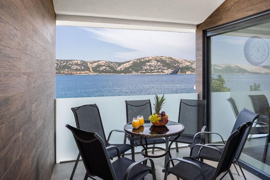 Loggia avec vue sur la mer - bien A3546 sur Pag.