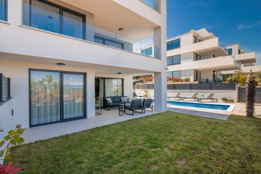 Appartement en rez-de-chaussée avec jardin et piscine à vendre - Panorama Scouting A3568.