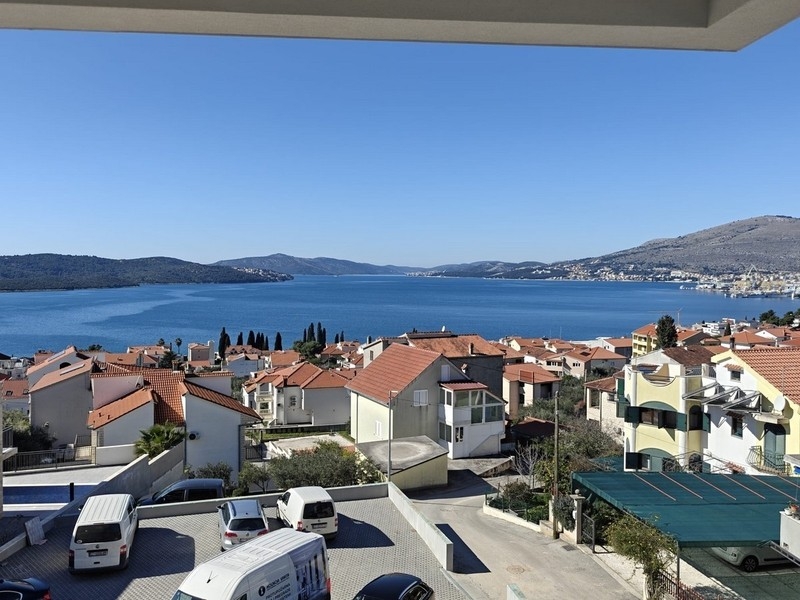 Vue mer depuis la terrasse couverte