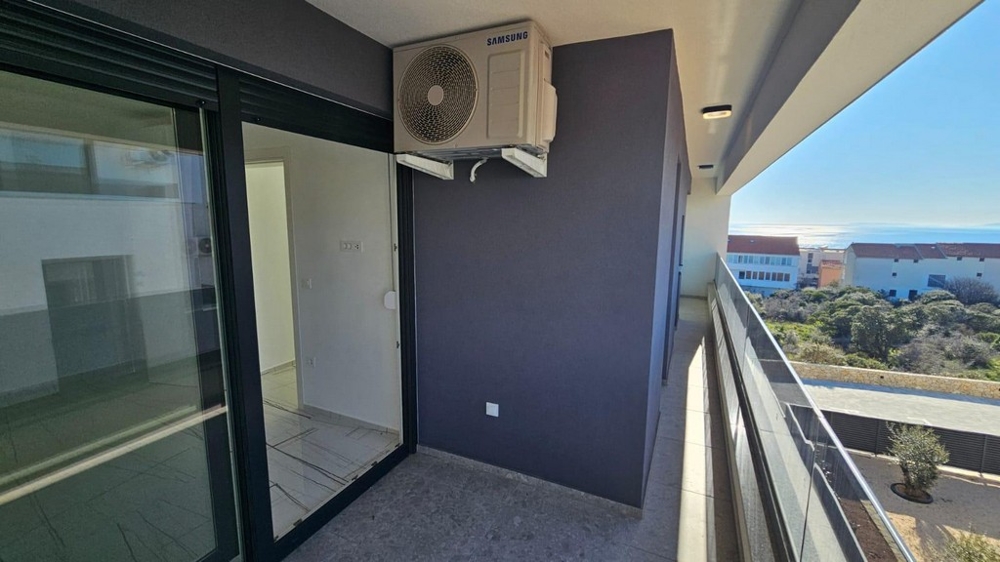 Balcon couvert avec vue mer