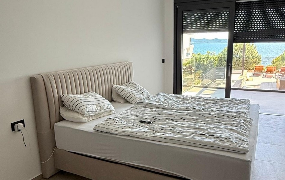 Chambre avec vue mer et accès à la terrasse