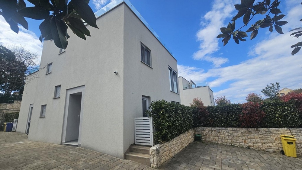 Maison en bande / appartement à vendre en Croatie.
