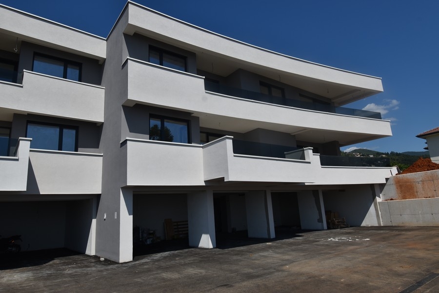 Résidence moderne avec vue mer
