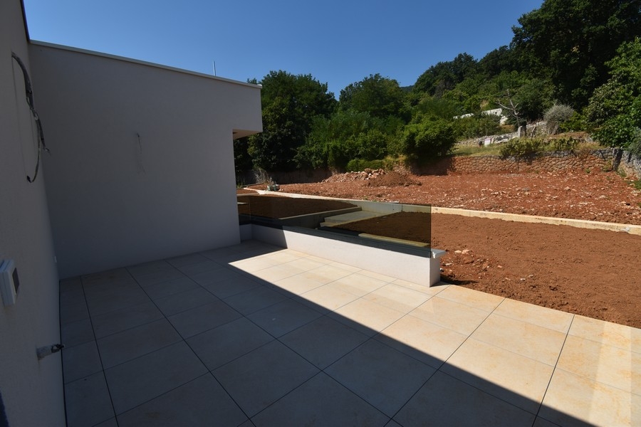 Terrasse avec vue sur le jardin du bien A3685