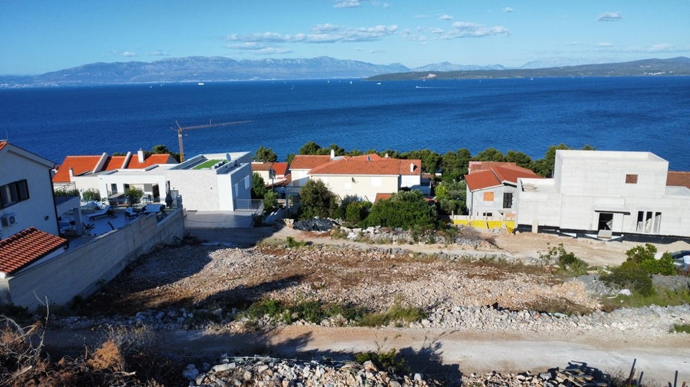 Les appartements seront construits sur ce terrain avec vue mer.