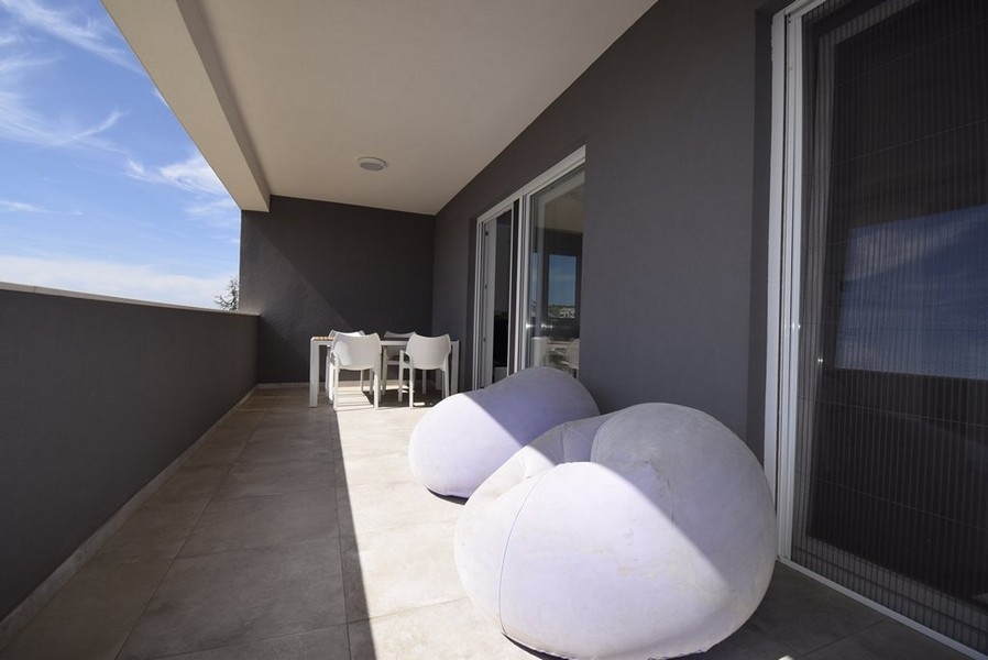 Bien A3734 - terrasse avec coin salon agréable.