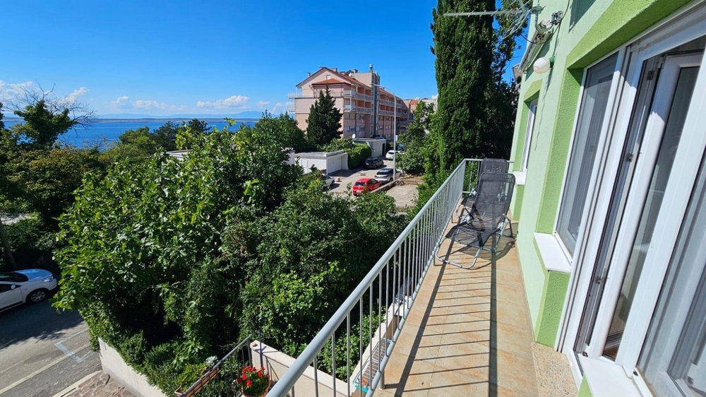 Balcon de l'appartement A3740, proposé à la vente à Crikvenica.
