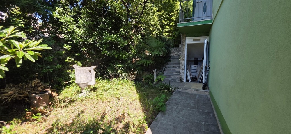 Jardin avec accès à l'appartement