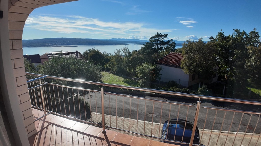 Vue mer du bien A3766 à Crikvenica, Croatie - Panorama Scouting.