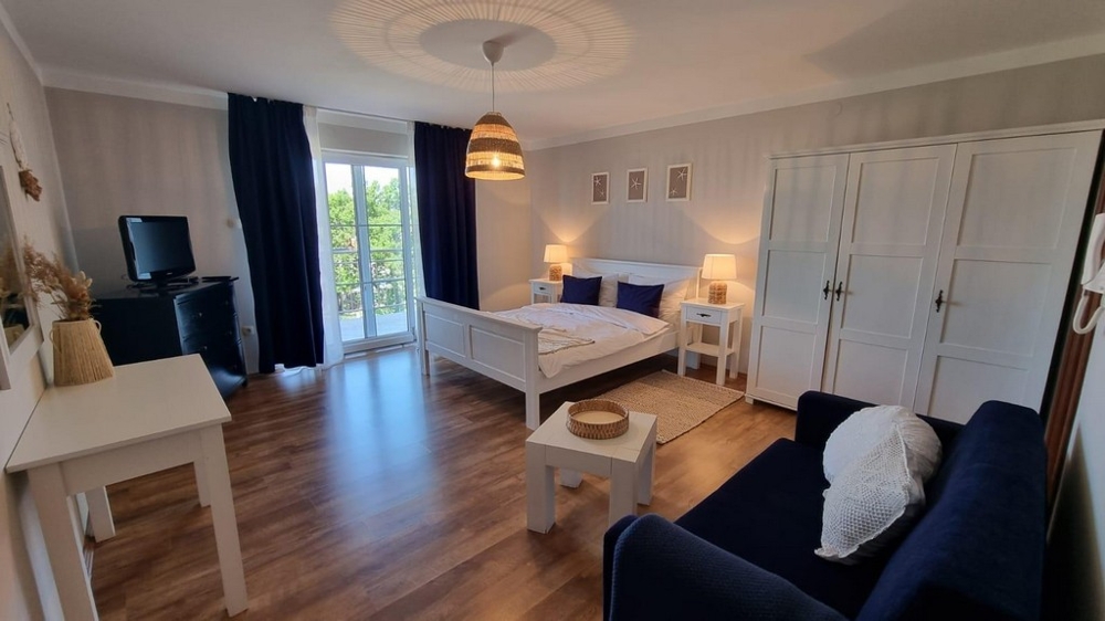 Vue sur la grande chambre du bien A3766.