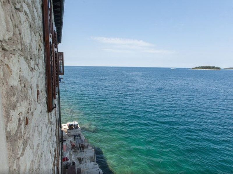 Appartement directement au bord de la mer à vendre en Istrie - Panorama Scouting