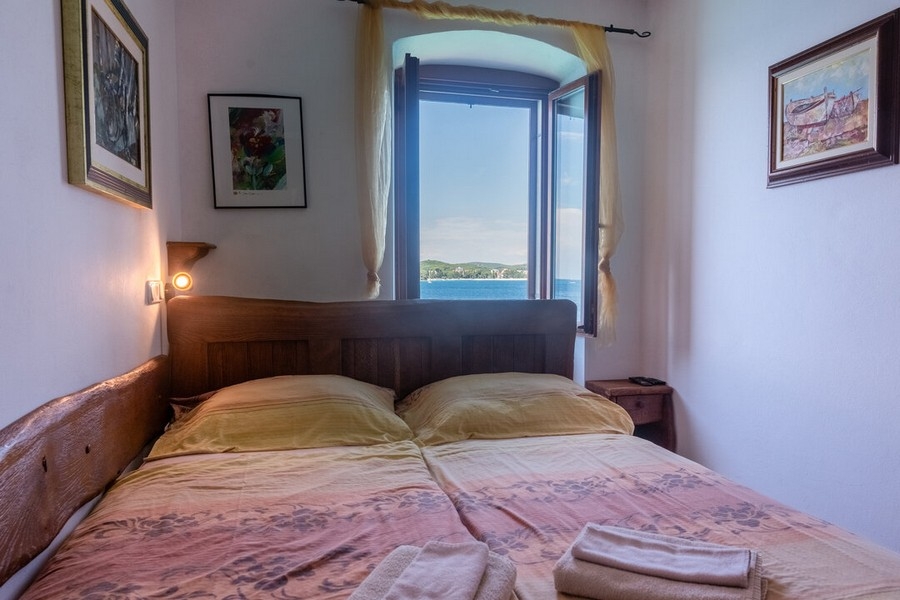 Depuis la chambre, on a une vue mer magnifique.