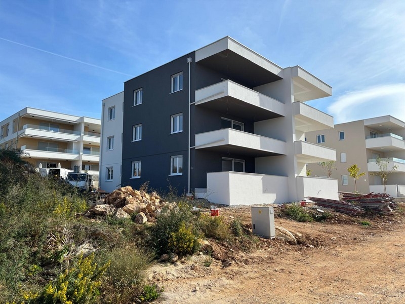 Appartements neufs sur l'île de Pag à Novalja.