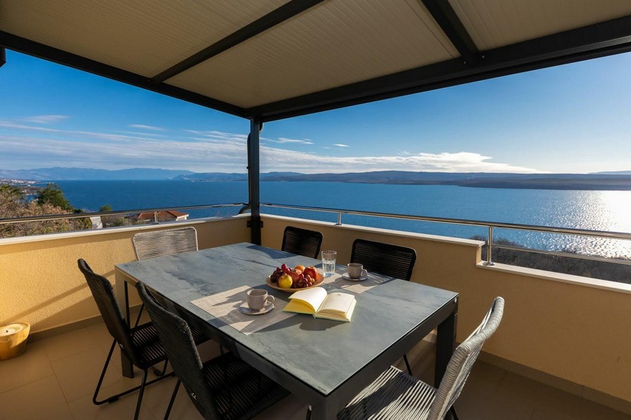 Appartement en duplex à vendre à Crikvenica, Jadranovo.