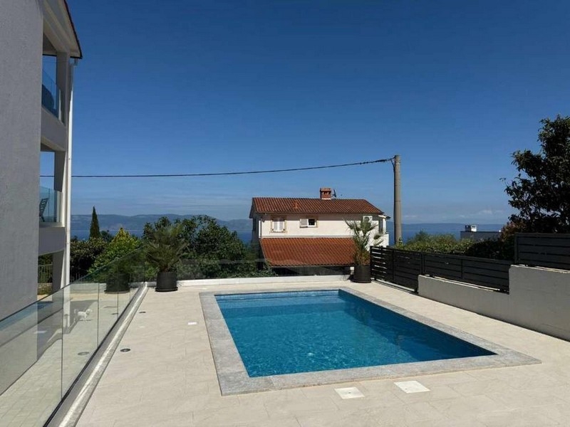 Piscine.