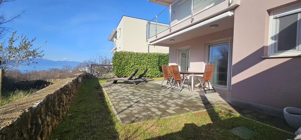 Terrasse avec jardin