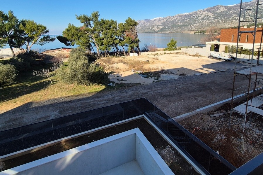 Balcon avec vue mer - bien A3847 en Croatie.
