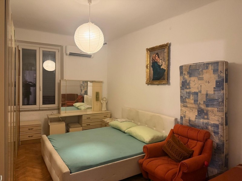 Chambre avec lit double