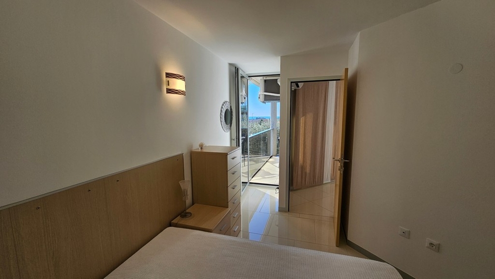 Chambre avec accès à la terrasse