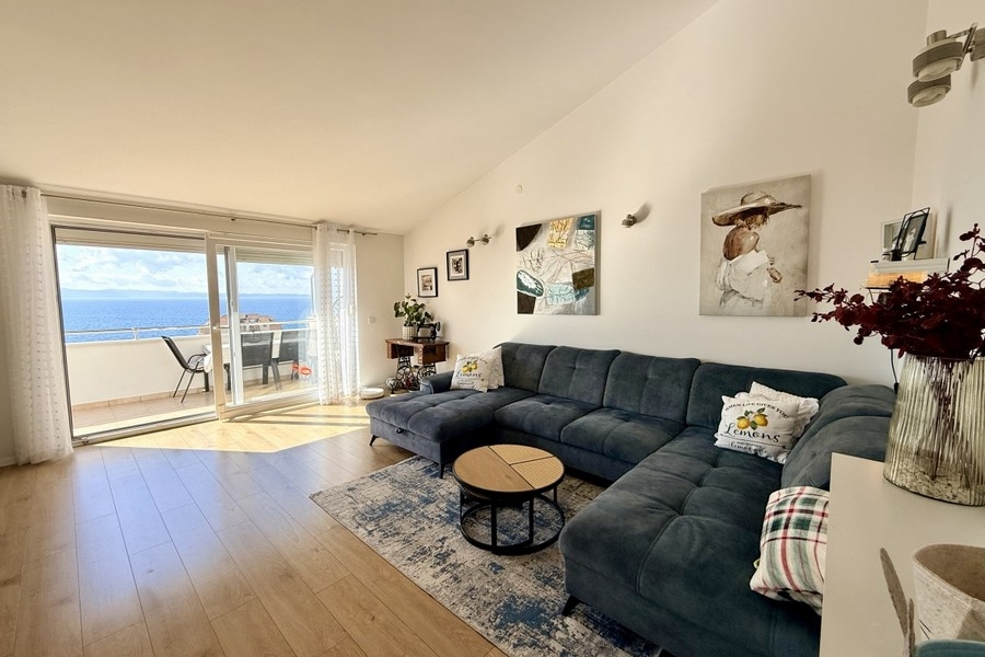 Appartement avec vue mer à vendre à Split, Dalmatie.