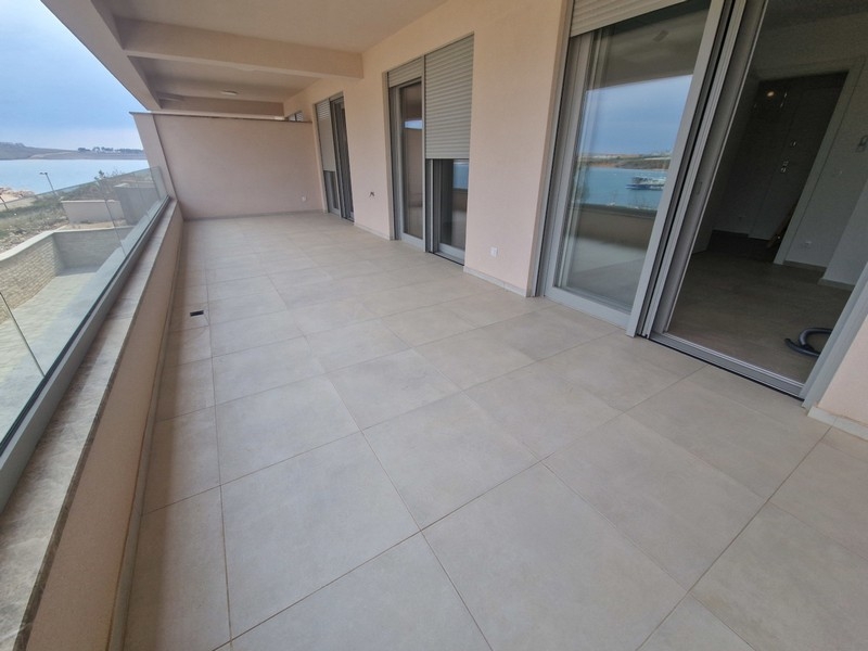 Balcon couvert du bien A3912 sur Pag, Dalmatie.