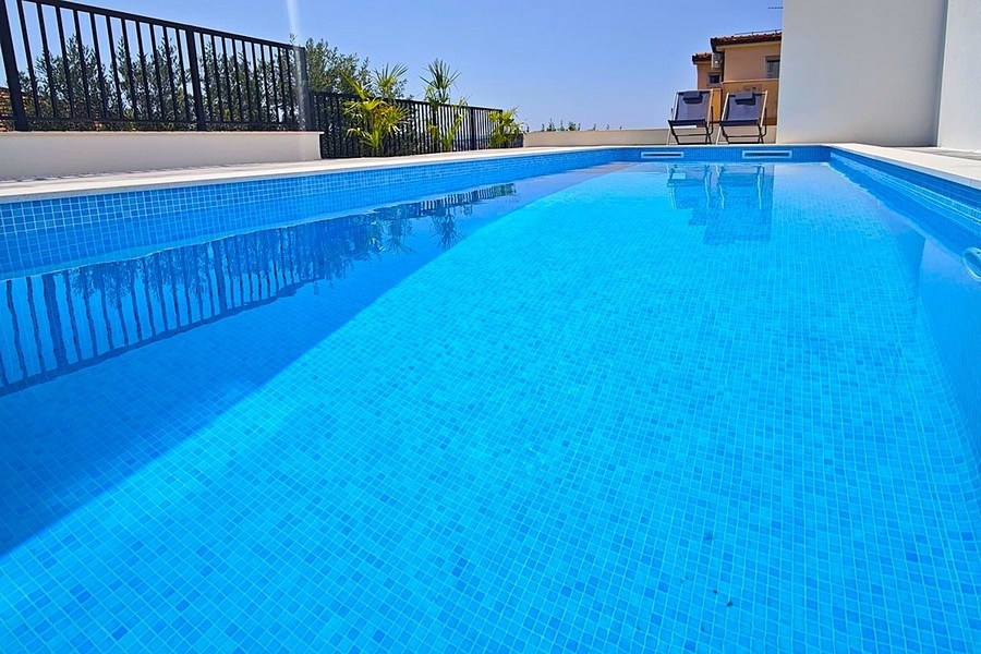 Piscine commune de la résidence