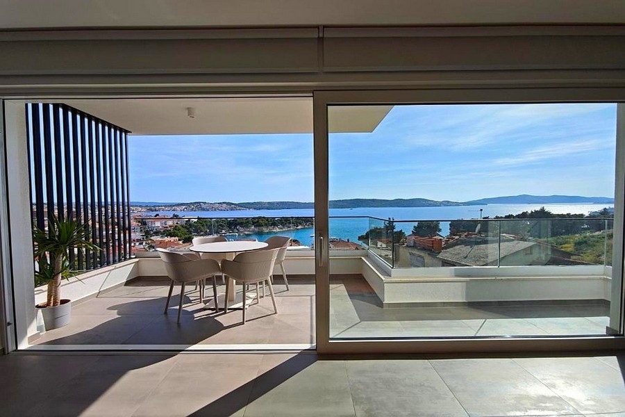 Vue mer de l'appartement A3943 à Trogir, Croatie.