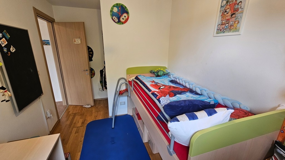 Chambre d'enfant dans l'appartement en Croatie