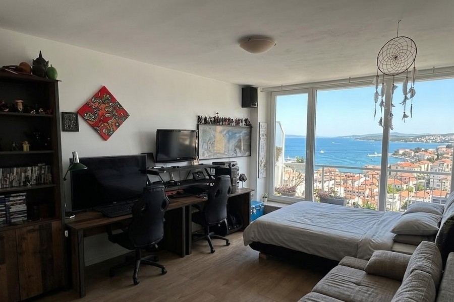 Chambre avec vue panoramique sur la mer et le littoral