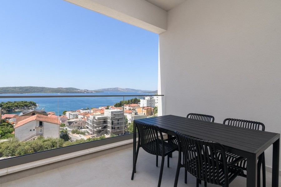 Terrasse avec espace extérieur et vue mer en Dalmatie