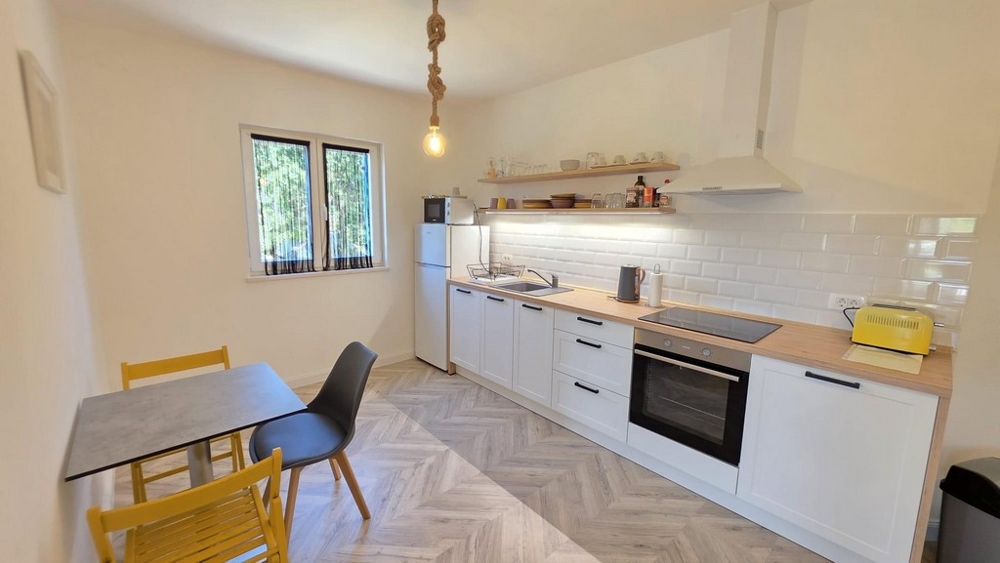 Cuisine moderne avec coin repas