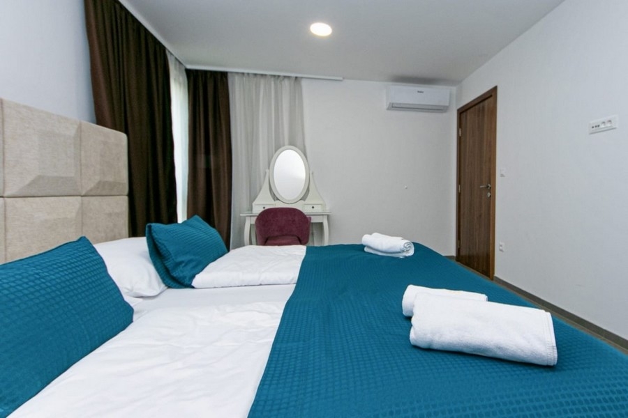 Chambre avec lit double